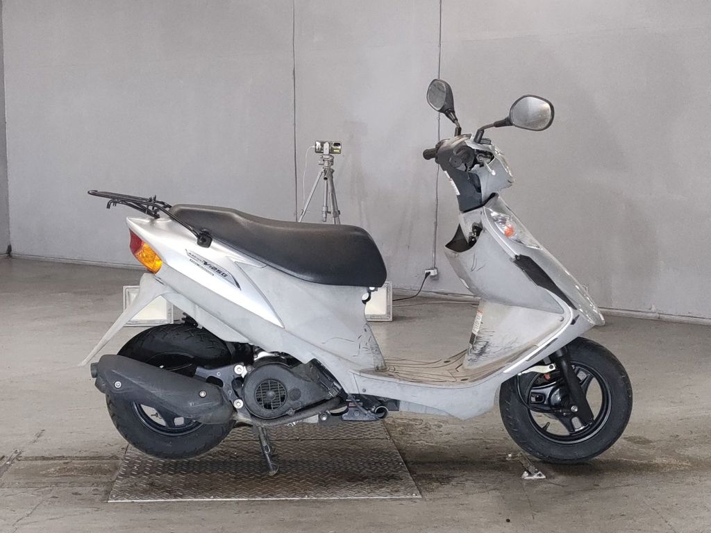 Фото Suzuki ADDRESS V125 с японского аукциона