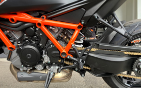 KTM 1390 SUPER DUKE R EVO 2025 V3940