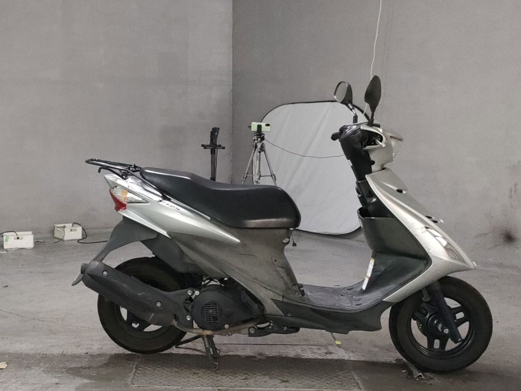 Фото Suzuki ADDRESS V125 с японского аукциона