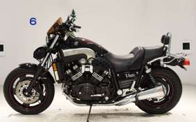 YAMAHA VMAX