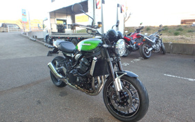 KAWASAKI Z900RS 2025 ZR900K
