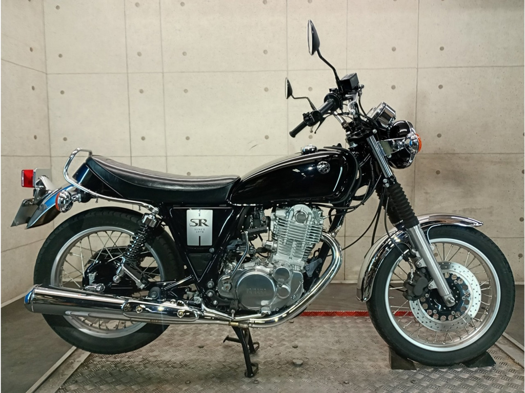 Фото Yamaha SR400 2019 с японского аукциона