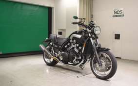 YAMAHA VMAX 2018