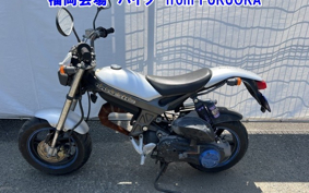 SUZUKI STREET MAGIC