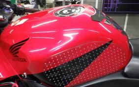 HONDA CBR600RR GEN 2 2005 PC37