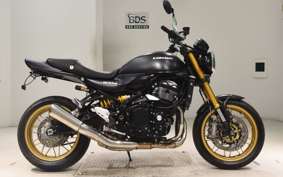 KAWASAKI Z900RS SE 2025 ZR900K