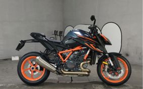 KTM 1290 SUPER  DUKE R V3940