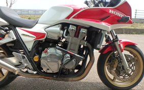 HONDA CB1300 SUPER  BOL DOR ABS 2006 SC54