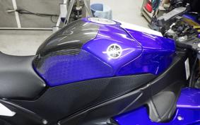 YAMAHA YZF-R1 2013