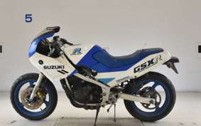 SUZUKI GSX-R250 GJ72A