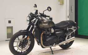TRIUMPH STREET TWIN