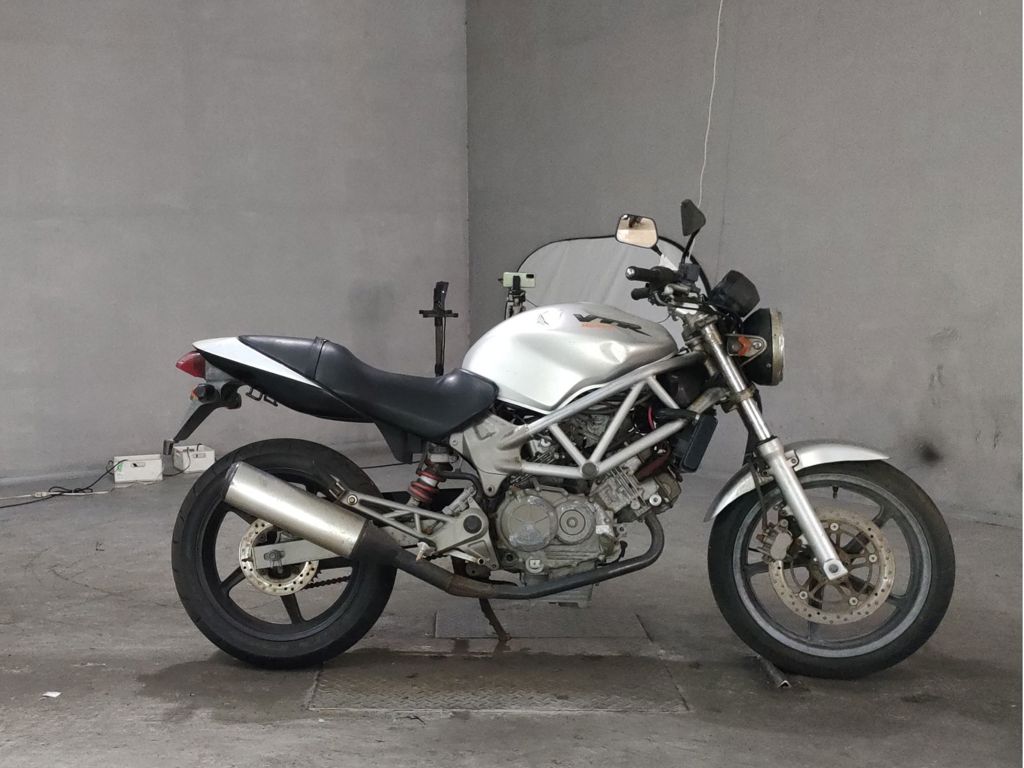 Фото Honda VTR 250 1998 с японского аукциона