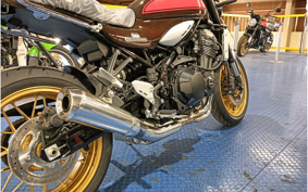 KAWASAKI Z900RS 50TH ANNIVERSARY  2022 ZR900C