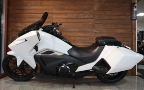 HONDA NM4 VULTUS -02 2015 RC82
