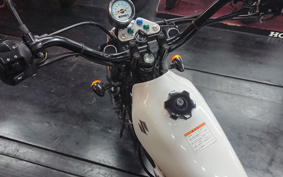 SUZUKI GLASS TRACKER BIG BOY NJ4BA