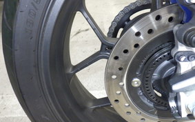 HONDA CBR650R E-Clutch 2025 RH17
