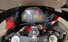 HONDA CBR600RR 2003 PC37