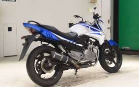 SUZUKI GSR250 2023