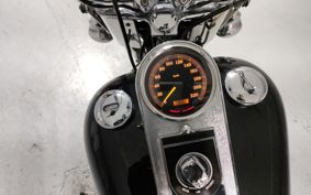HARLEY FLSTC 1450 2000 BJY