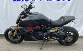 DUCATI ----  ----