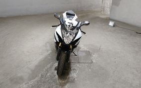SUZUKI GSX-R750 C4111