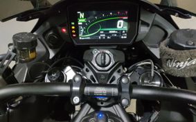 KAWASAKI  NINJA H2 SX SE ZXT02P