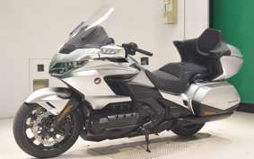 HONDA GL 1800 GOLD WING TOUR DCT 2025 SC79