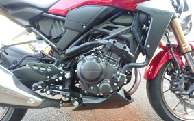 HONDA CB250R MC52