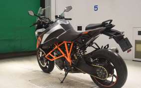 KTM 1290 SUPER DUKE GT 2016