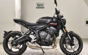 TRIUMPH TRIDENT 660 2026