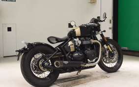 TRIUMPH BONNEVILLE BOBBER 2025