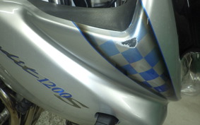 SUZUKI BANDIT 1200 S 2004 GV77A