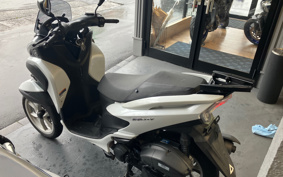 YAMAHA TRICITY 125 SE82J