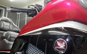 HONDA GL 1800 GOLD WING SE 2015 SC68