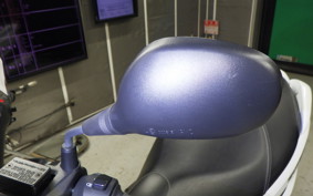 SUZUKI SKYWAVE 200 (Burgman 200)
