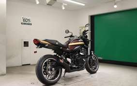 KAWASAKI Z900RS 2025 ZR900K