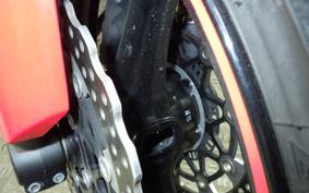 KAWASAKI ZX 10 NINJA R 2013