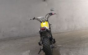 YAMAHA TW225 DG09J