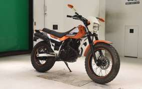 YAMAHA TW225 DG09J