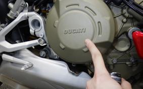 DUCATI STREETFIGHTER V4 S 2021