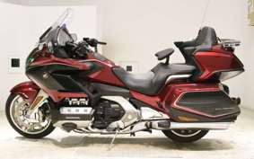 HONDA GL 1800 GOLD WING TOUR DCT SC79