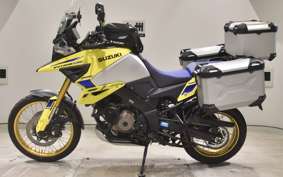SUZUKI Vｽﾄﾛｰﾑ1050DE 2023 EF11M