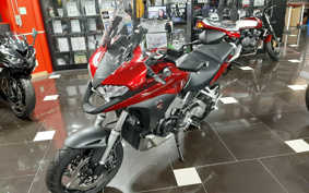 HONDA VFR800X 2025 RC80