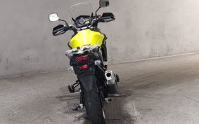 SUZUKI DL650 ( V-Strom 650 ) C733A