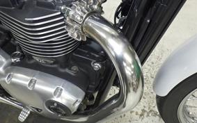 TRIUMPH TRIUMPH BONNEVILLE T120 2021