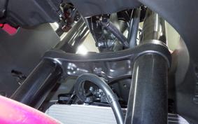 HONDA CBR650R E-Clutch 2025 RH17