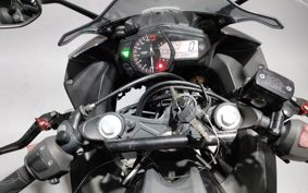 YAMAHA YZF-R25 RG10J