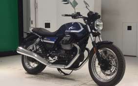 MOTO GUZZI V7 SPECIAL 2023