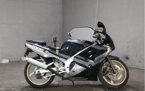 SUZUKI GSX-R250 GJ73A