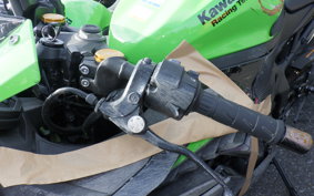 KAWASAKI ZX-25R ZX250E